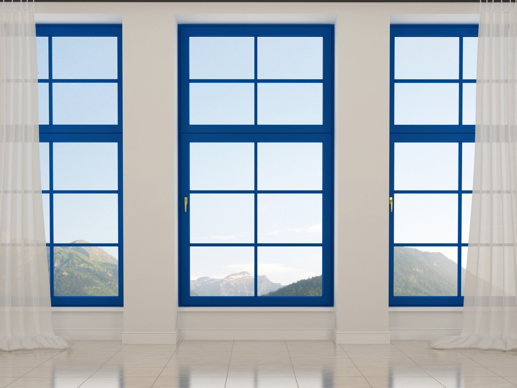 室内装饰和蓝色 windows